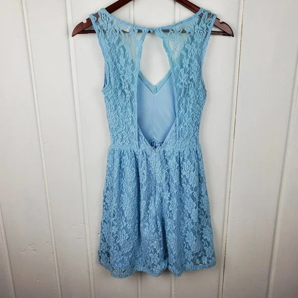 Altar'd State Lovely Powder Blue Jr XS Racer Keyhole Back Lace Lined MIni Dress - Picture 6 of 11